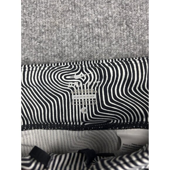 Nike Leggings Womens Medium Black White Mid Rise Dry FIT Fitted Yoga Running - Picture 2 of 7